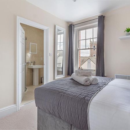 Guest Homes - Trinity Apartment Worcester Exteriör bild