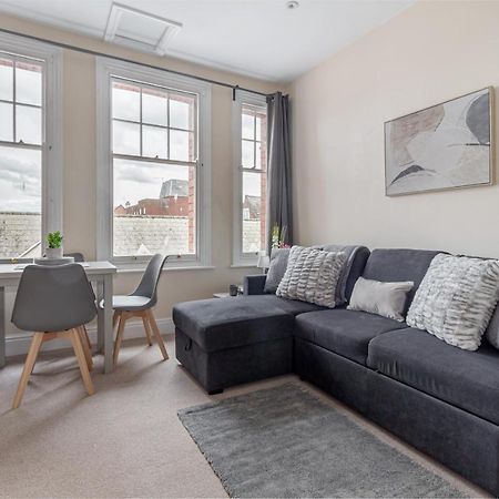 Guest Homes - Trinity Apartment Worcester Exteriör bild