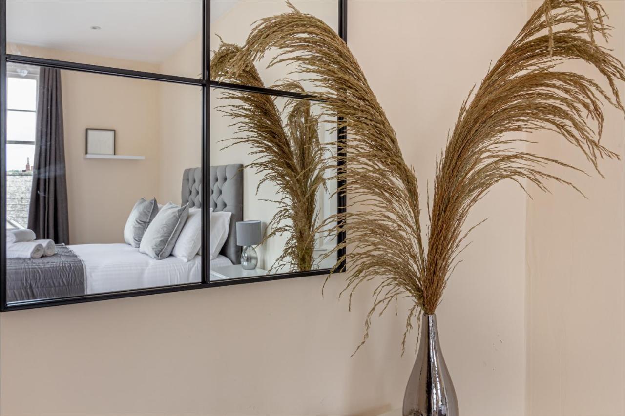 Guest Homes - Trinity Apartment Worcester Exteriör bild