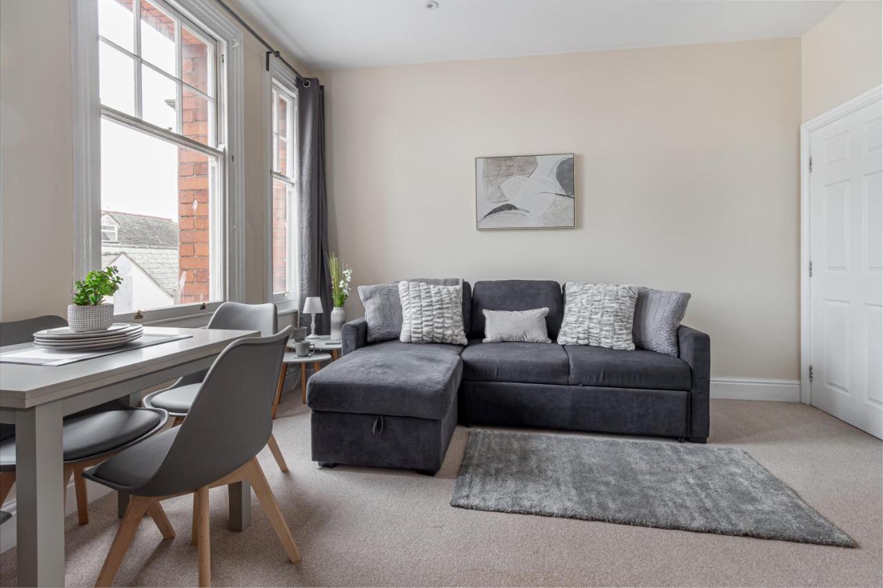 Guest Homes - Trinity Apartment Worcester Exteriör bild