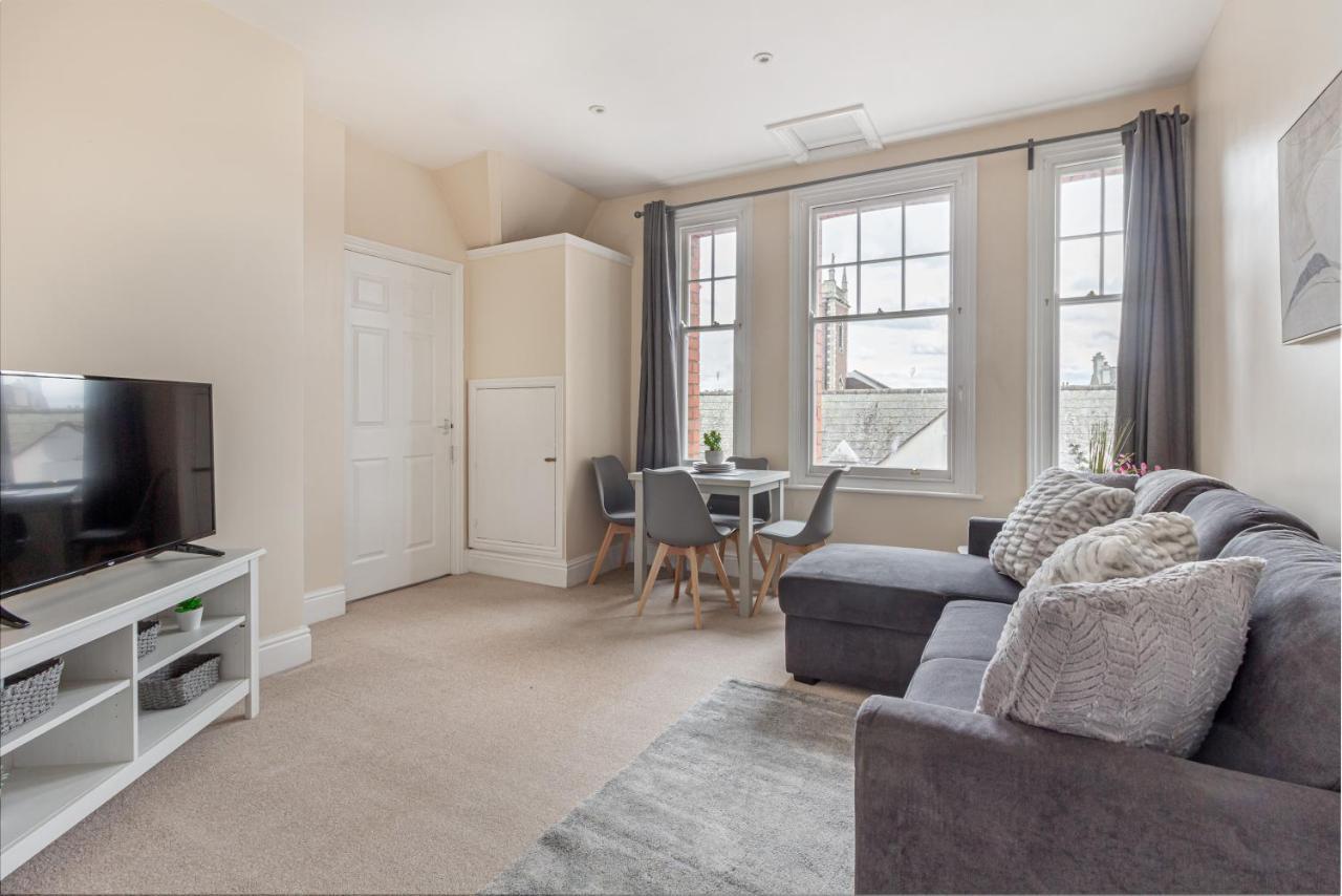 Guest Homes - Trinity Apartment Worcester Exteriör bild